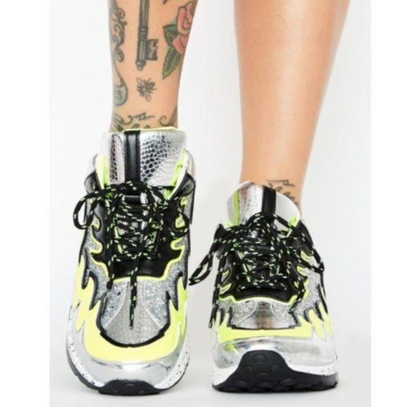 Vicious Heeled Fashion Sneakers in Silver & Lime - Picture 3 of 9